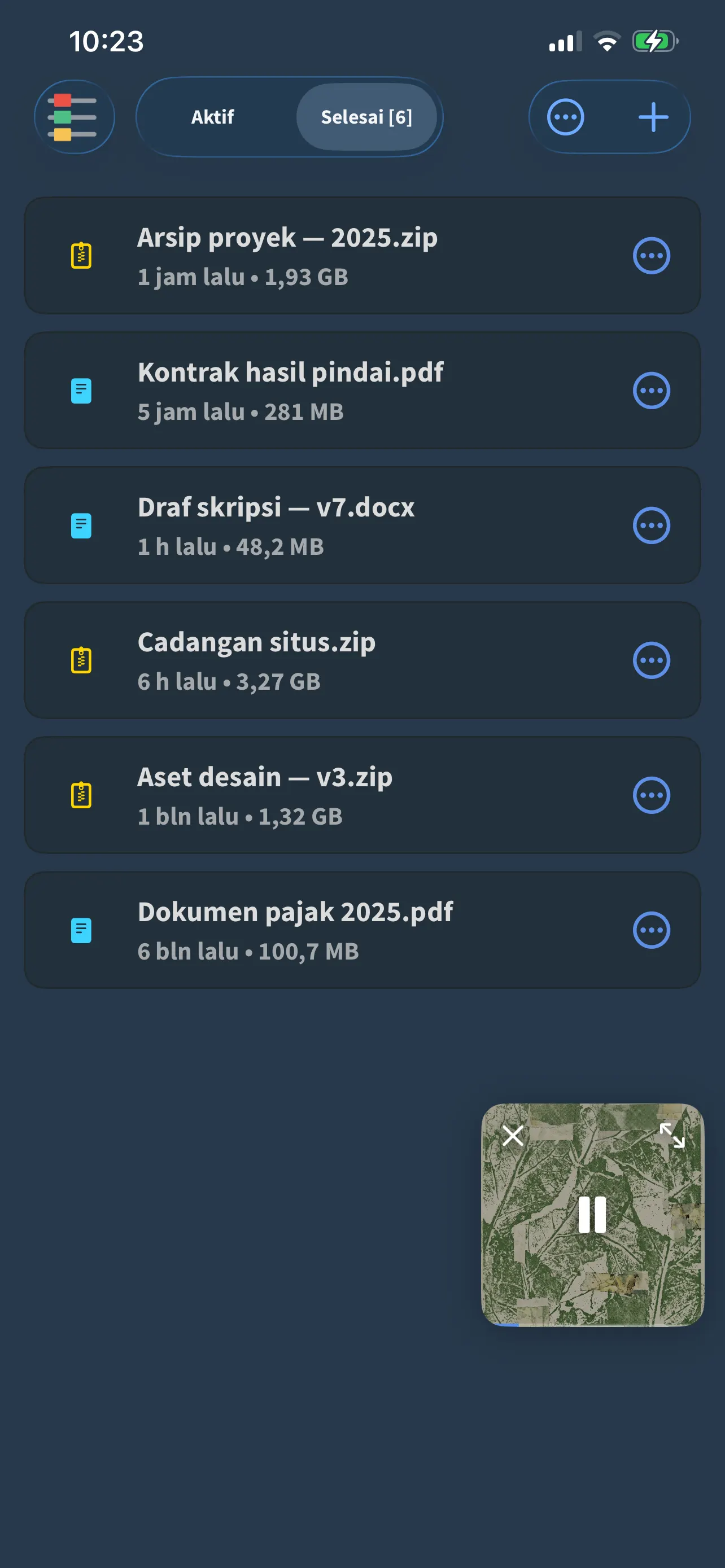 Daftar unduhan FoxFM berisi berkas ZIP, PDF, dan DOCX yang sudah selesai beserta ukurannya