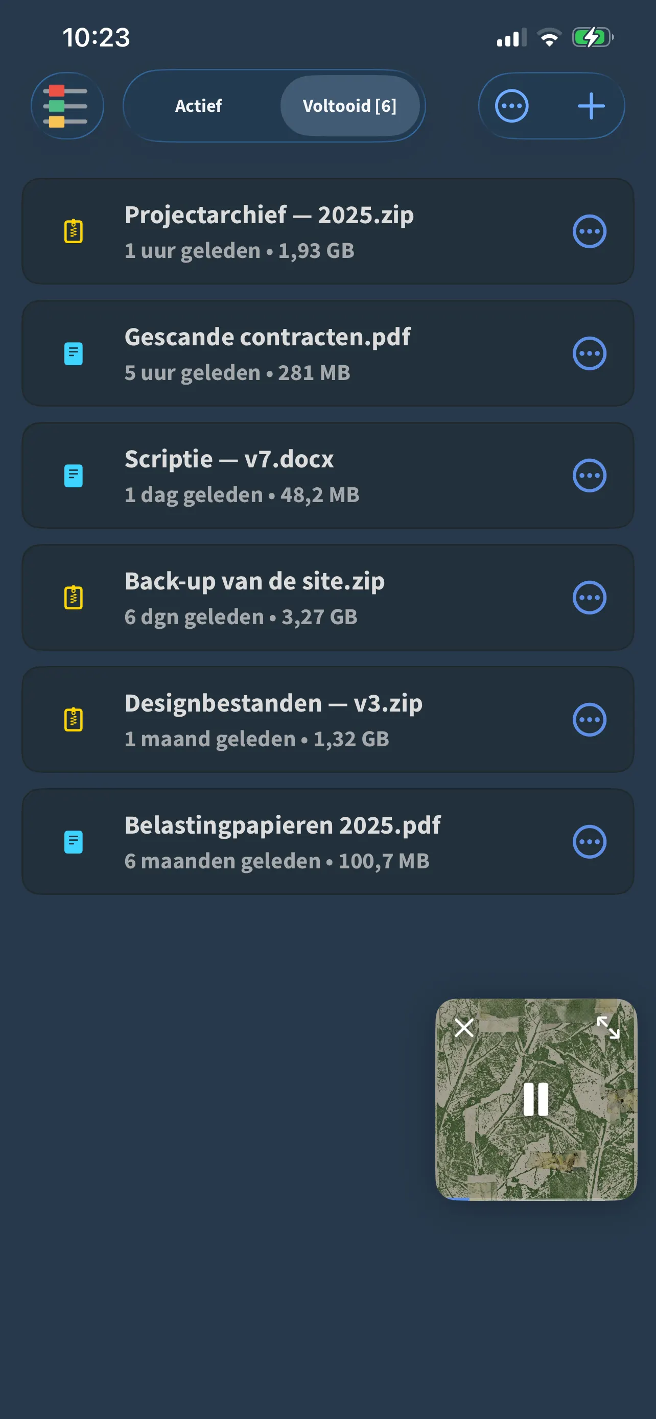 De downloadlijst van FoxFM met afgeronde ZIP-, PDF- en DOCX-bestanden en hun grootte