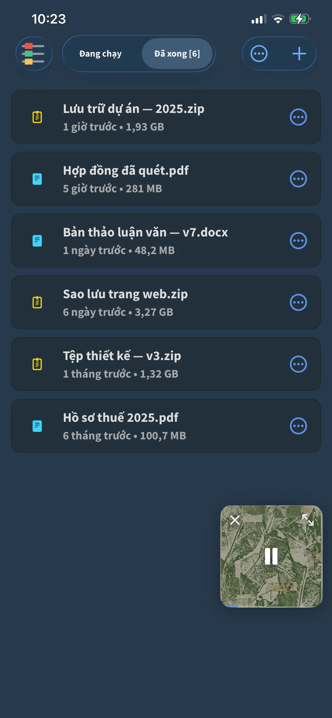Danh sách tải xuống của FoxFM với các tệp ZIP, PDF và DOCX đã xong kèm dung lượng