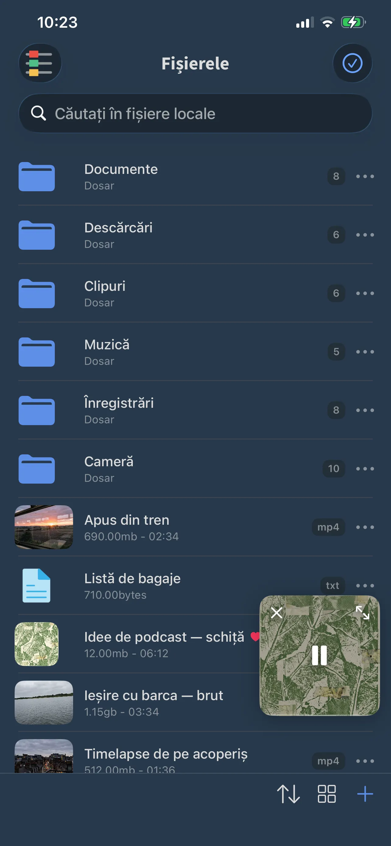 Lista de fișiere din FoxFM: foldere Documente, Descărcări, Clipuri, Muzică, Înregistrări și Cameră, urmate de fișiere video, text și audio