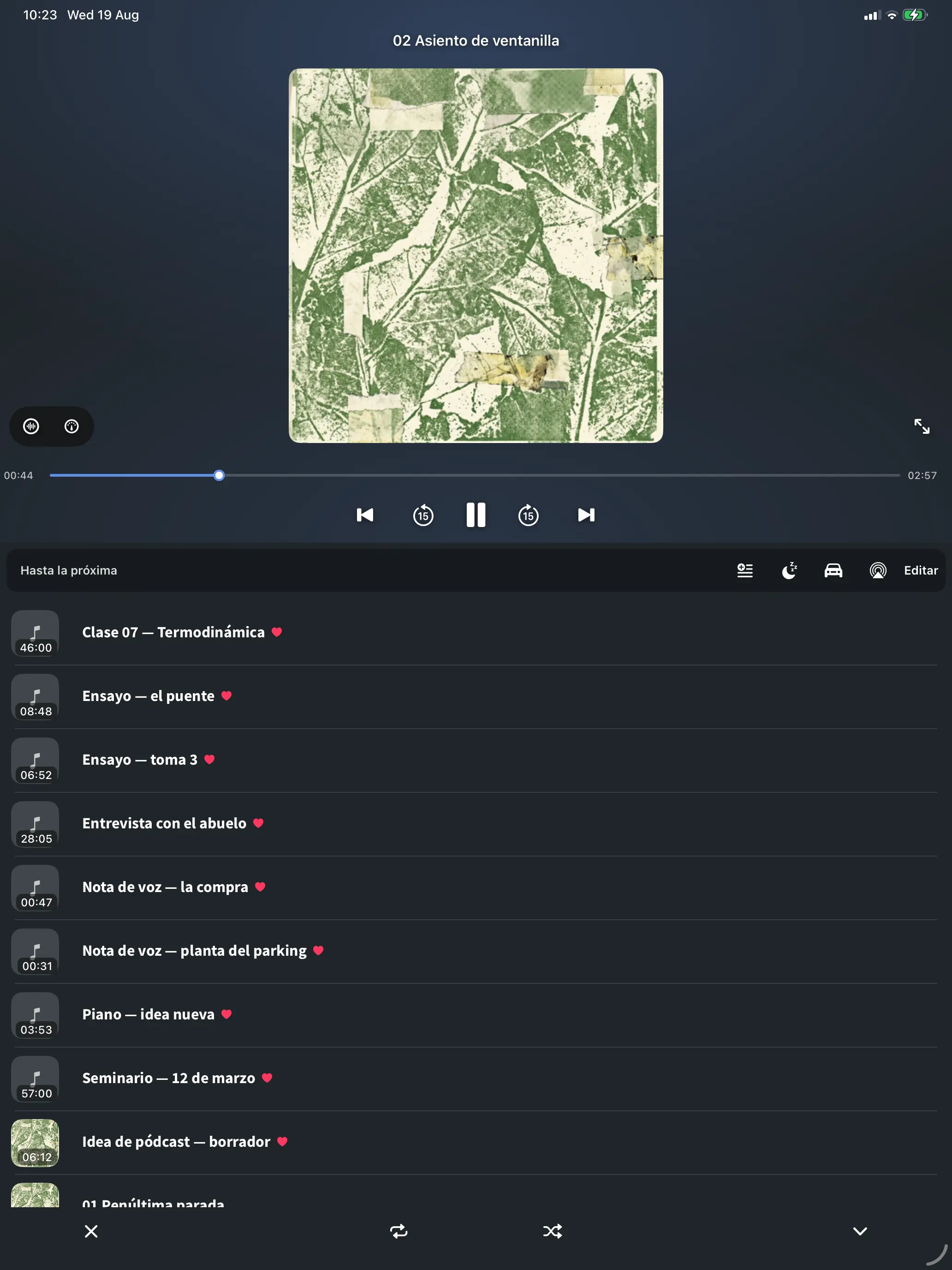 El reproductor de FoxFM en el iPad, con la cola junto a la carátula