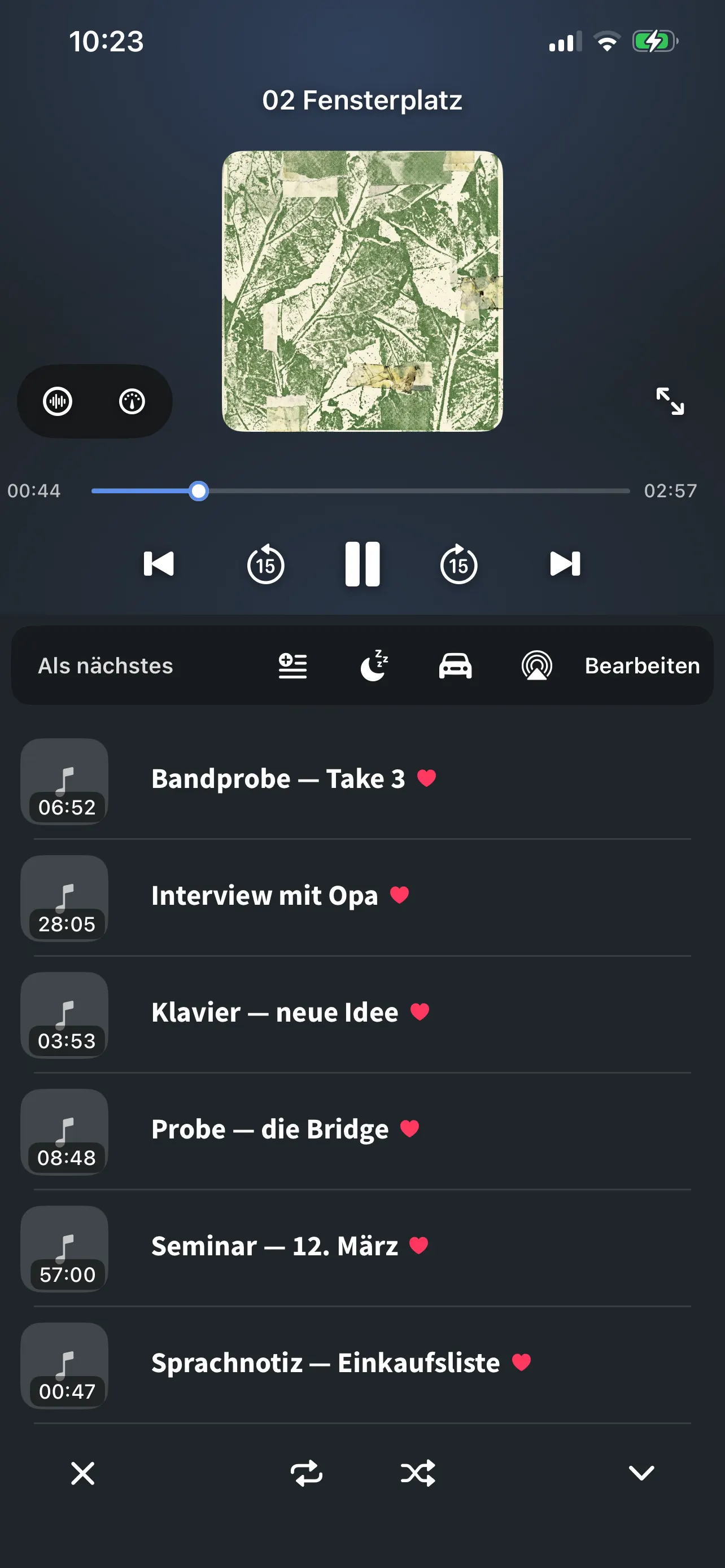 Der Player von FoxFM auf dem iPhone: Cover, Fortschrittsleiste, Steuerung und die Warteschlange