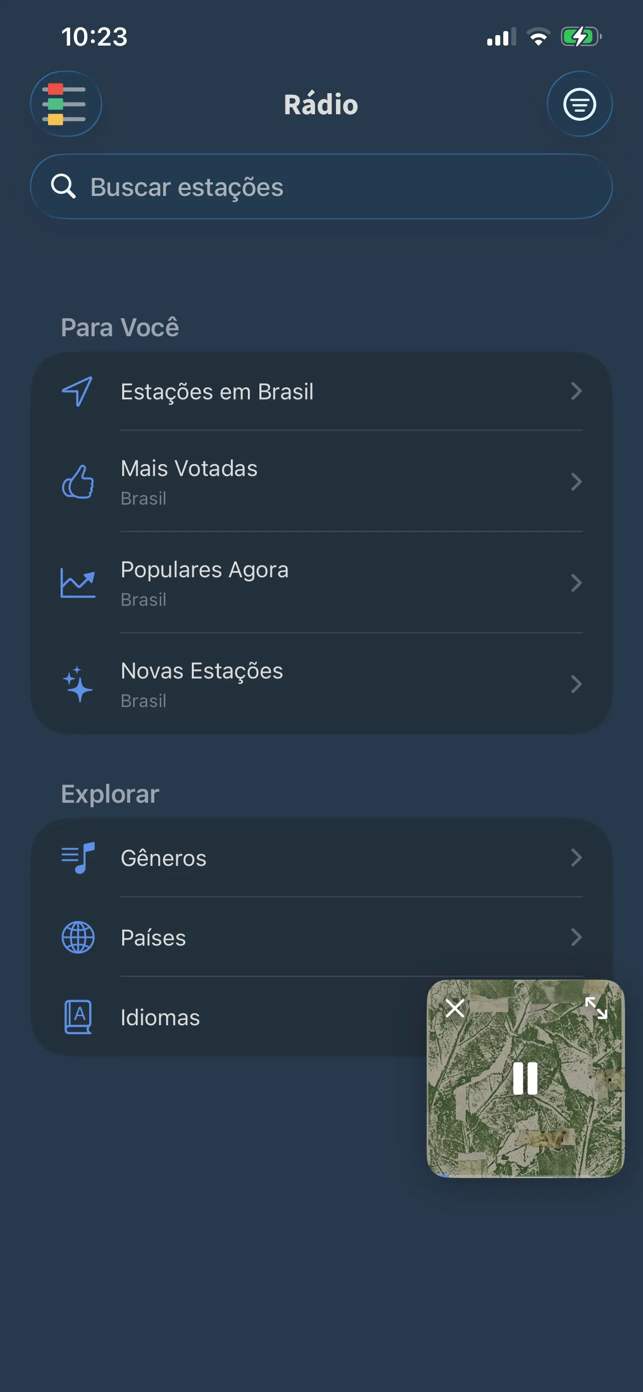 A home da Rádio no FoxFM: estações perto de você, mais votadas, populares agora e novas, além da navegação por gênero, país ou idioma