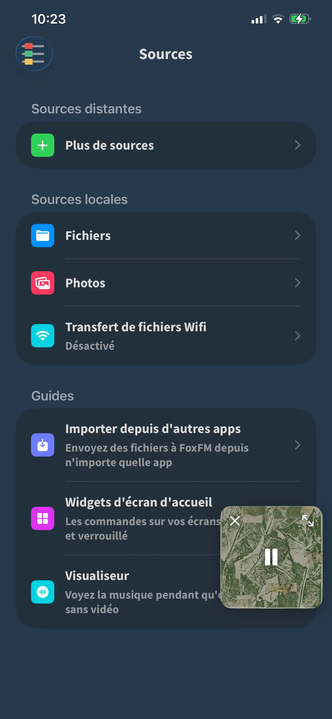 L’écran Sources de FoxFM : Fichiers, Photos et Transfert de fichiers Wifi, avec la section Guides en dessous